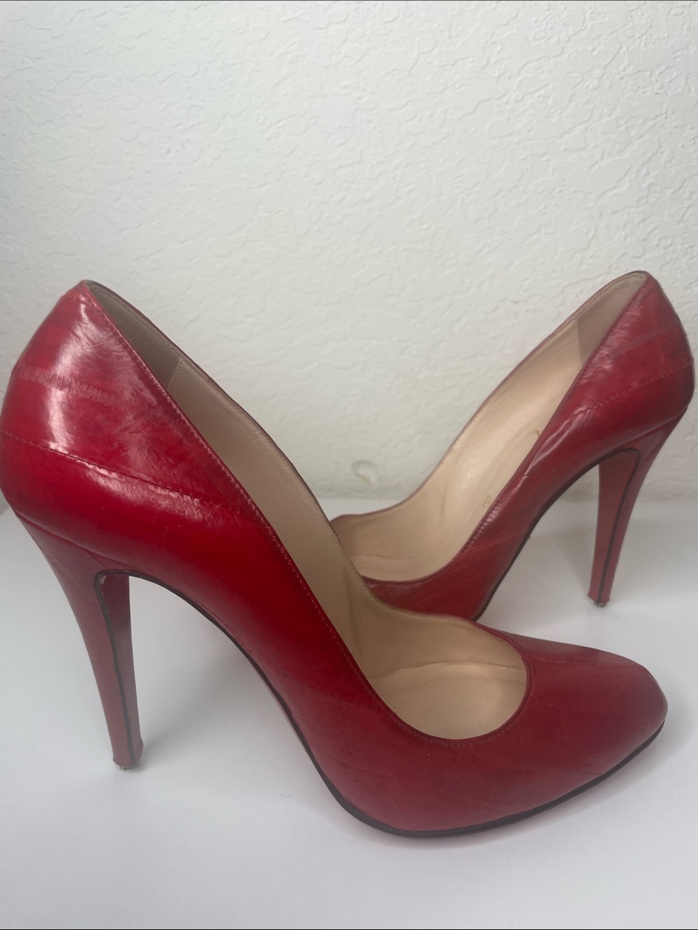 Authentic Christian Louboutin red Eel skin high heel pumps/ shoes size 39